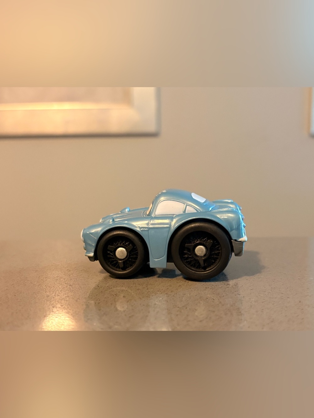 Fisher Price Finn McMissle wheelie - Picture 3 of 5